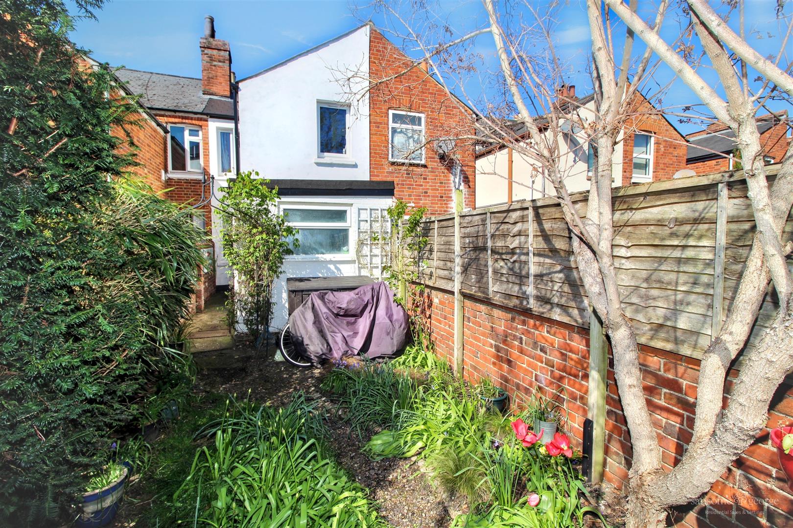 Connaught Road, Reading